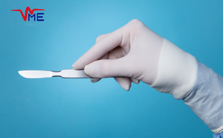 Understanding_the_Benefits_of_Single_Use_Surgical_Blades_in_Modern